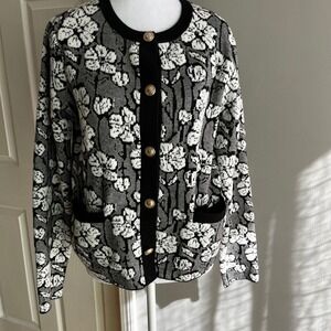 Floral Knit Cardigan Sweater Black & White Gold Buttons Pockets Size Medium Chic